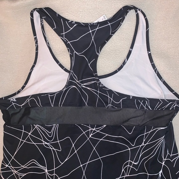 Fabletics Workout Tanktop - Picture 4 of 5